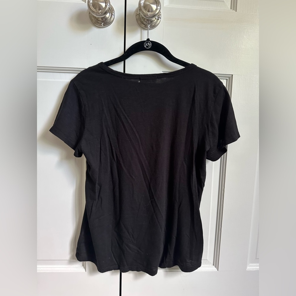 Black t-shirt with tie detail - Picture 5 of 5